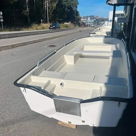 7 Person In